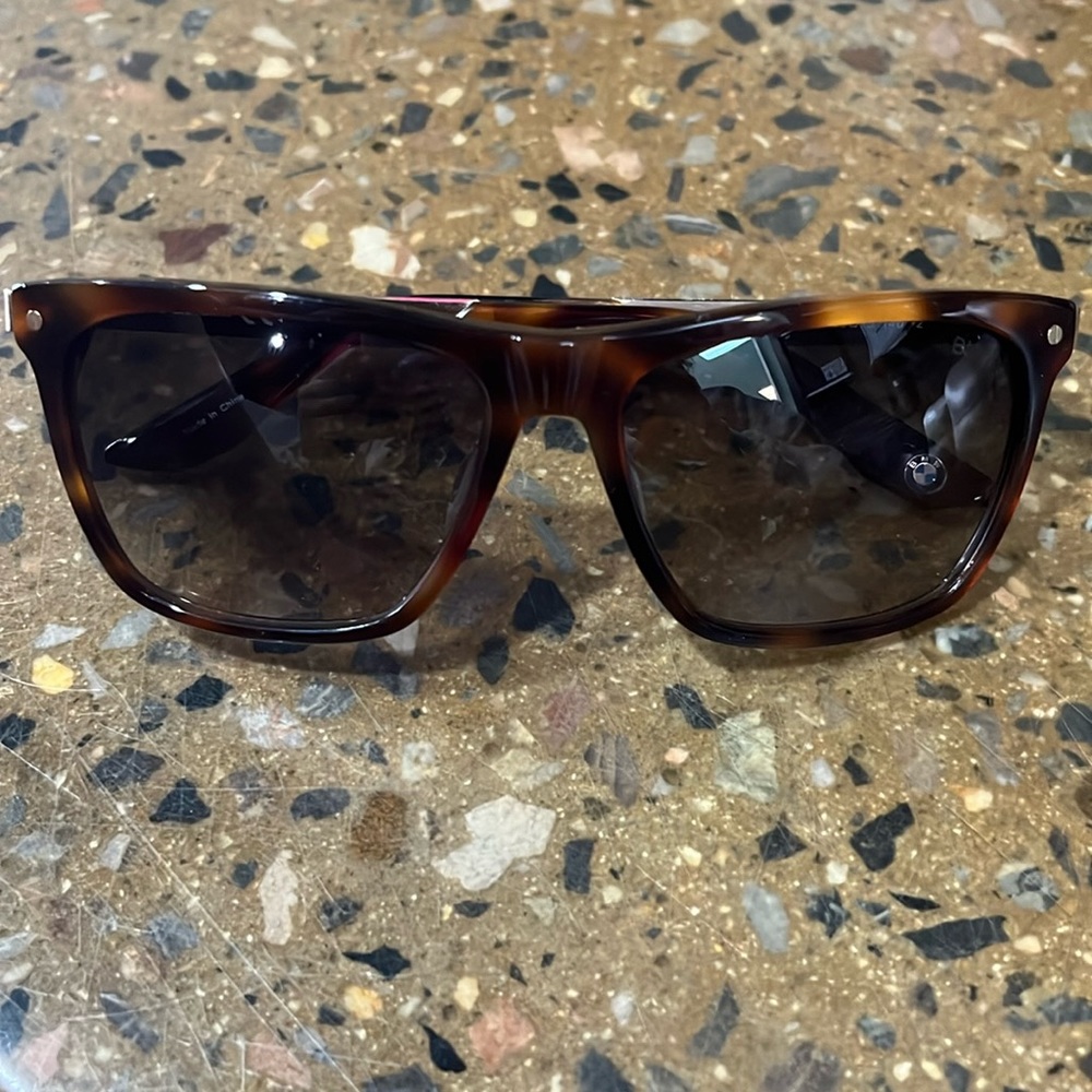 BMW women’s sunglasses